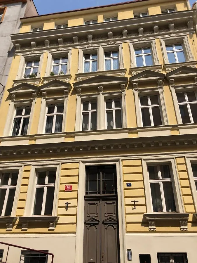 Andrews Cosy Apartment Prague